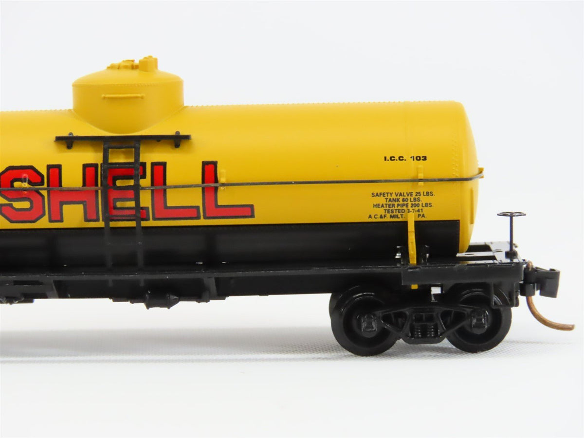 N Scale Micro-Trains MTL 65090/1 SCCX Shell Oil Co 39&#39; Single Dome Tankcar #1106