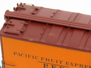 HO Scale InterMountain 47401-22 PFE Pacific Fruit Express SP Reefer #61826