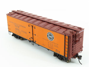 HO Scale InterMountain 47401-22 PFE Pacific Fruit Express SP Reefer #61826