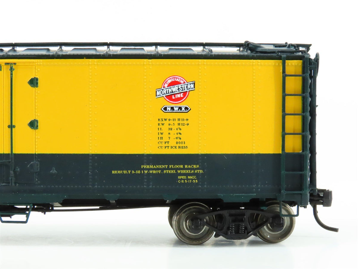 HO Scale InterMountain #45536-02 NWX North Western R40-23 Reefer #613