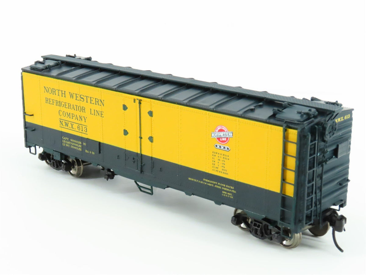 HO Scale InterMountain #45536-02 NWX North Western R40-23 Reefer #613