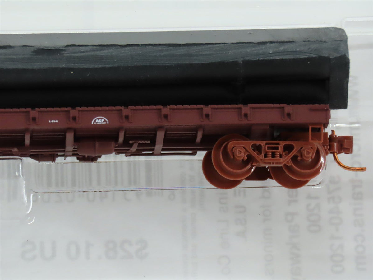N Micro-Trains MTL 04400110 Two SP 50&#39; Flat Cars #565117 &amp; #565126 w/ Pipe Load