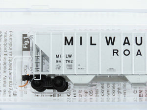 N Micro-Trains MTL 09900050 MILW Milwaukee Road 3-Bay Covered Hopper #98762