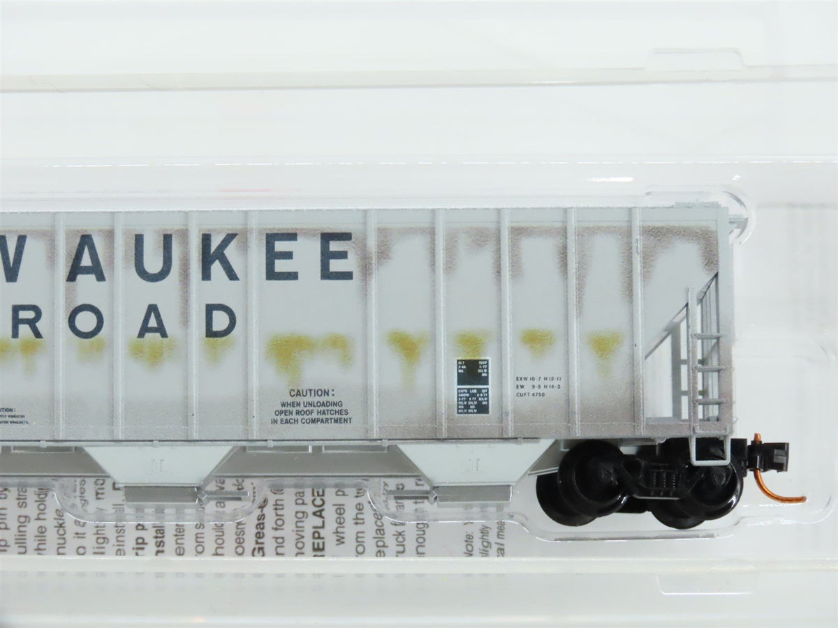 N Scale Micro-Trains MTL 09944050 MILW 3-Bay Hopper #98762 Weathered w/ Graffiti