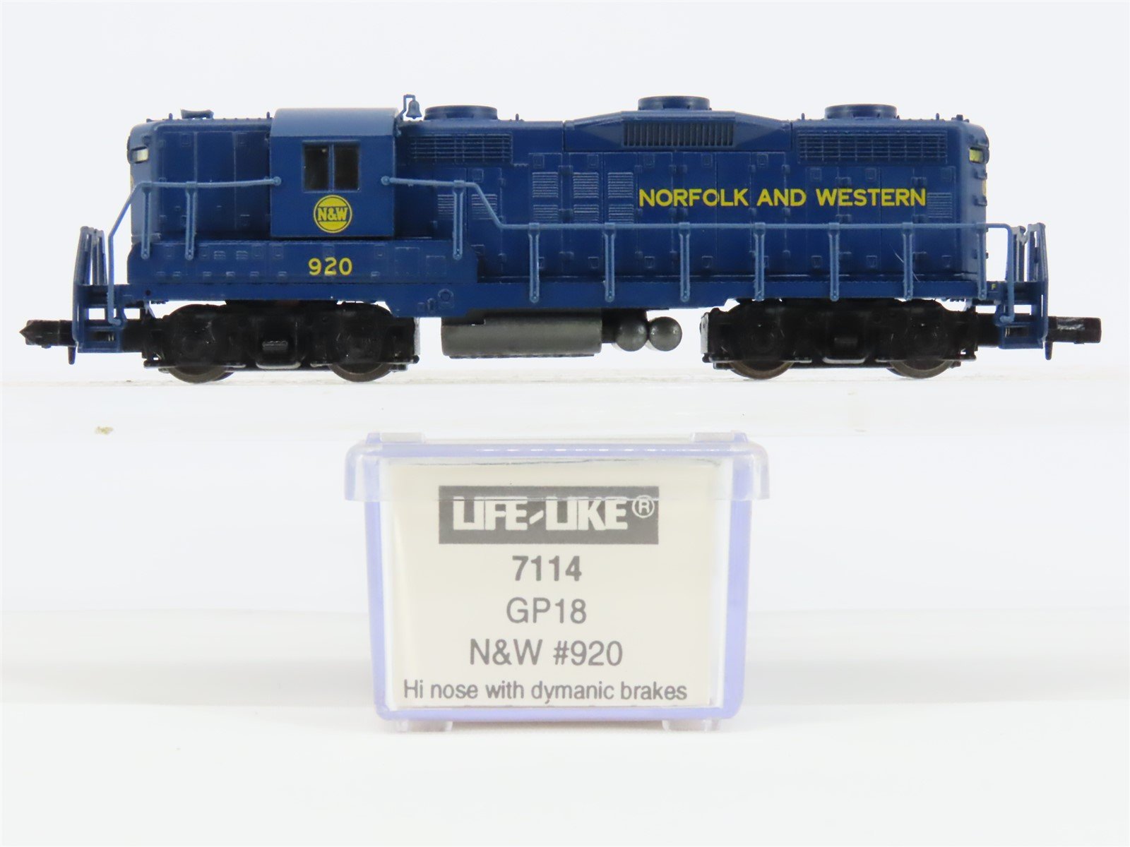 N Scale Life-Like 7114 N&W Norfolk & Western GP18 Diesel Locomotive #920