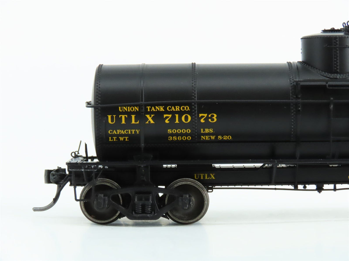 HO Scale Tangent #19021-04 UTLX Union Tank Cargo Single Dome Tank Car #71073