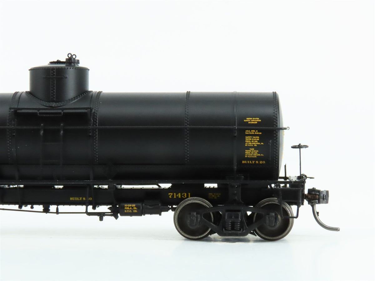 HO Scale Tangent #19021-10 UTLX Union Tank Cargo Single Dome Tank Car #71431