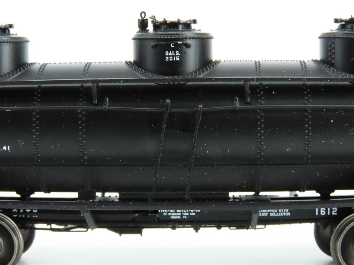 HO Scale Tangent #11515-08 GATX Leasing 6,000 Gallon 3 Dome Tank Car #1612