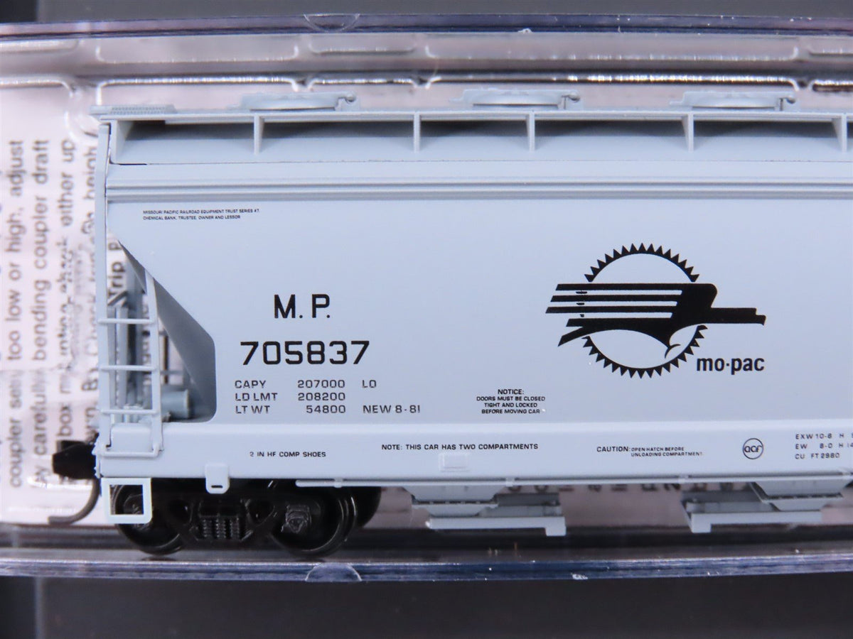 N Scale Micro-Trains MTL 99300170 MP Mo-Pac 2-Bay Covered Hoppers 4-Pack