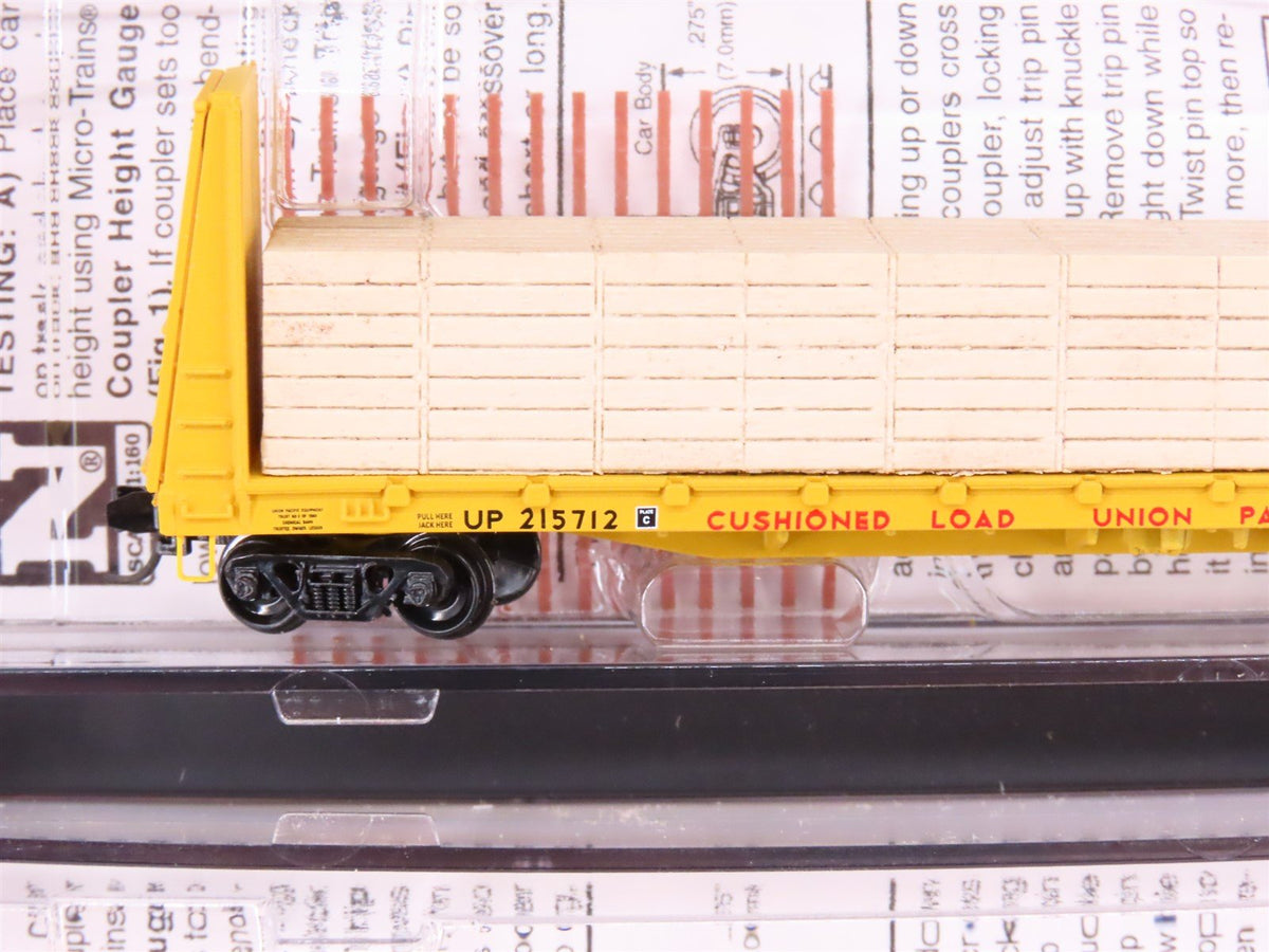 N Micro-Trains MTL 99300185 UP Union Pacific 61&#39; Bulkhead Flat Car w/Load 4-Pack