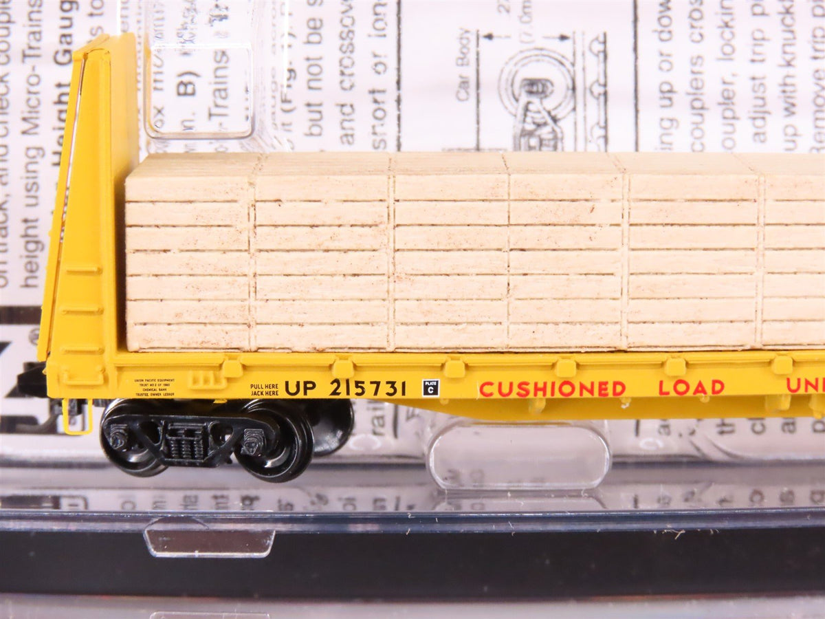 N Micro-Trains MTL 99300185 UP Union Pacific 61&#39; Bulkhead Flat Car w/Load 4-Pack