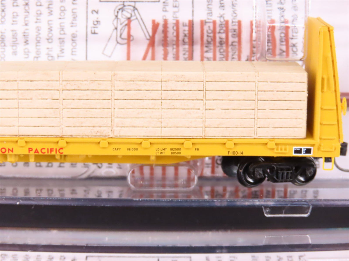 N Micro-Trains MTL 99300185 UP Union Pacific 61&#39; Bulkhead Flat Car w/Load 4-Pack