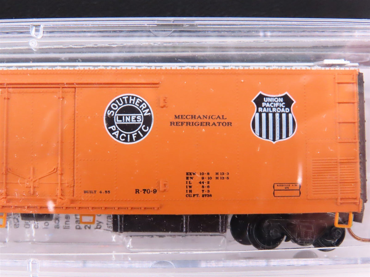 N Micro-Trains MTL 99300811 PFE Pacific Fruit Express 51&#39; Mech Reefers 8-Pack