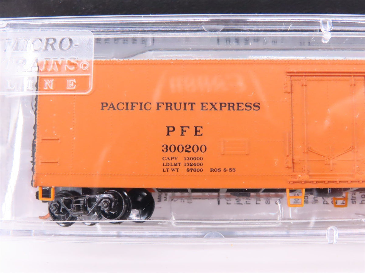 N Micro-Trains MTL 99300811 PFE Pacific Fruit Express 51&#39; Mech Reefers 8-Pack