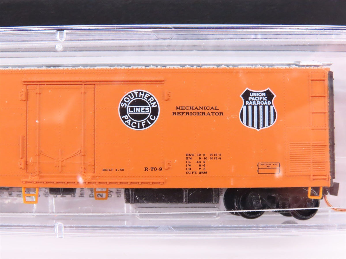 N Micro-Trains MTL 99300811 PFE Pacific Fruit Express 51&#39; Mech Reefers 8-Pack