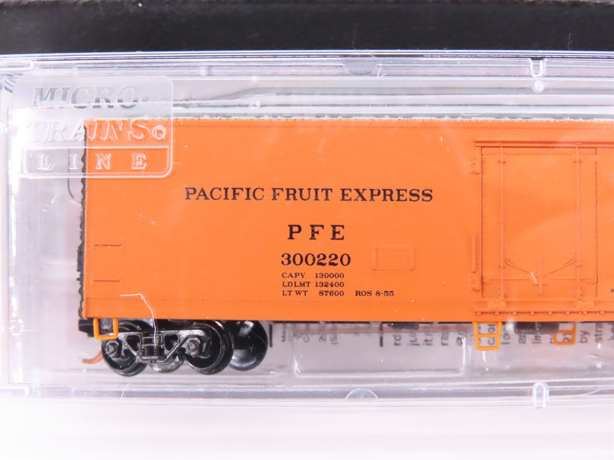 N Micro-Trains MTL 99300811 PFE Pacific Fruit Express 51&#39; Mech Reefers 8-Pack