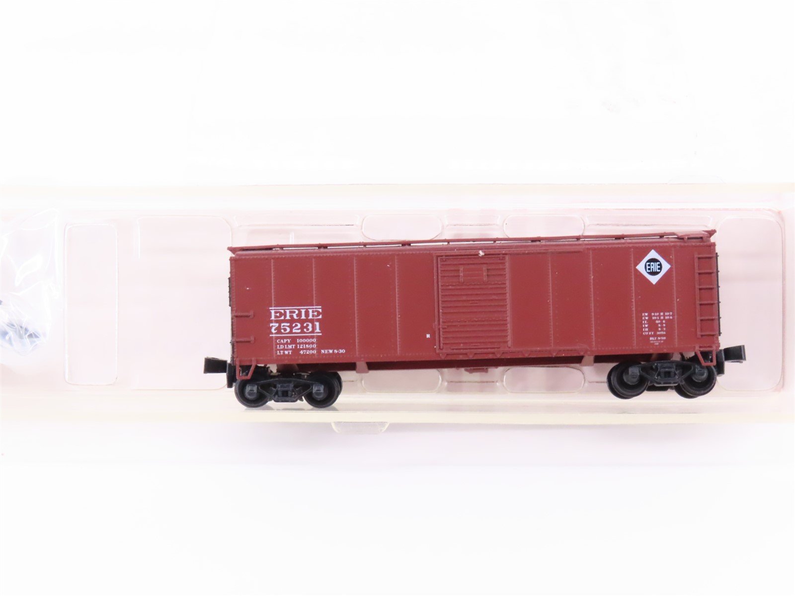 N Scale Red Caboose RN-170BLW-4 ERIE Railroad ARA 40' Box Car #75231