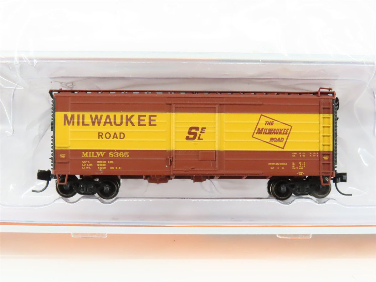 N Fox Valley FVM 90267 MILW Milwaukee Road &quot;Yellow Stripe&quot; 40&#39; Box Car #8365