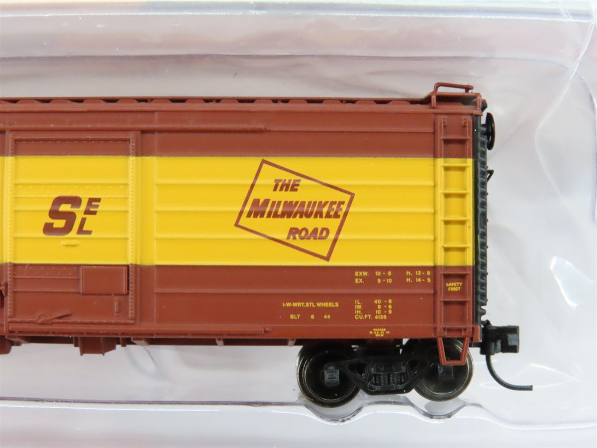 N Fox Valley FVM 90267 MILW Milwaukee Road &quot;Yellow Stripe&quot; 40&#39; Box Car #8365