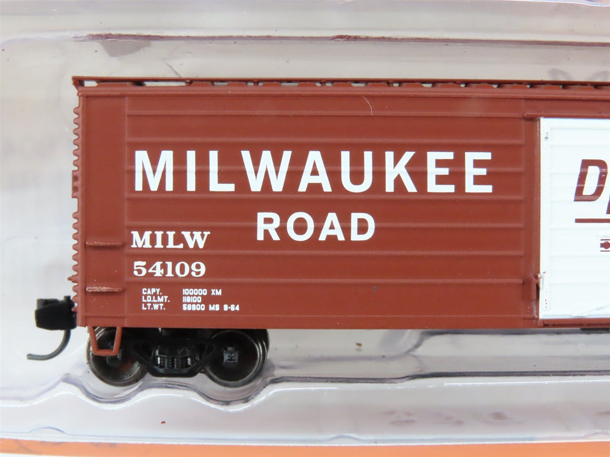 N Fox Valley FVM 90422 MILW Milwaukee Road &quot;White DF&quot; 50&#39; Box Car #54109