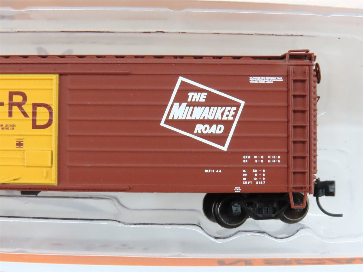 N Fox Valley FVM 90420 MILW Milwaukee Road &quot;LRD&quot; 50&#39; Rib-Side Box Car #2296