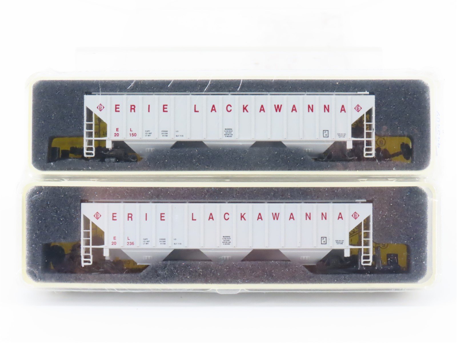 N Precision Masters Kit #1538 EL Erie Lackawanna 3-Bay Covered Hoppers - Sealed