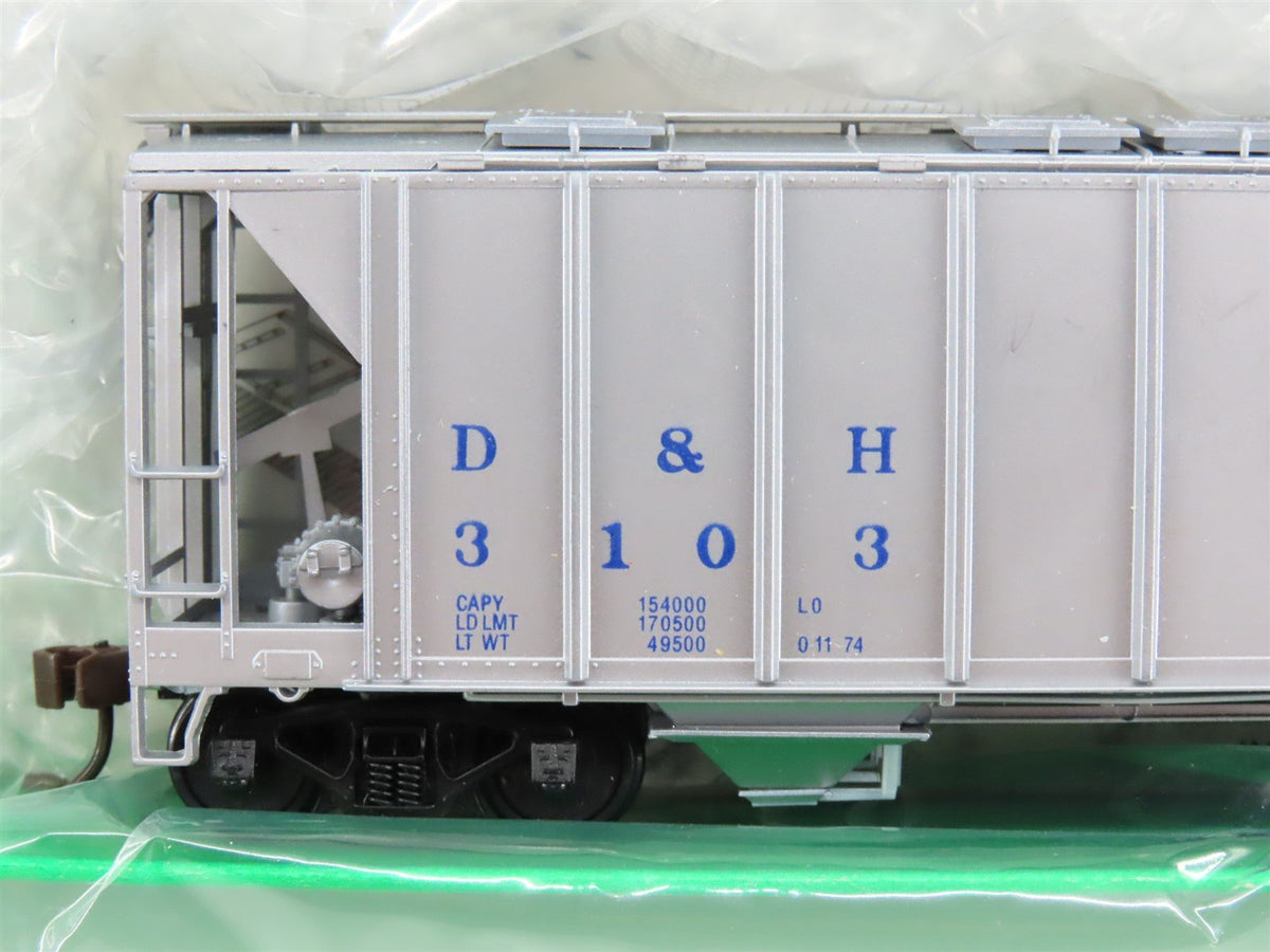 LOT of 10 HO Scale Bowser GM&amp;O/D&amp;H/CG/STLB&amp;M Railroad 2-Bay Covered Hoppers