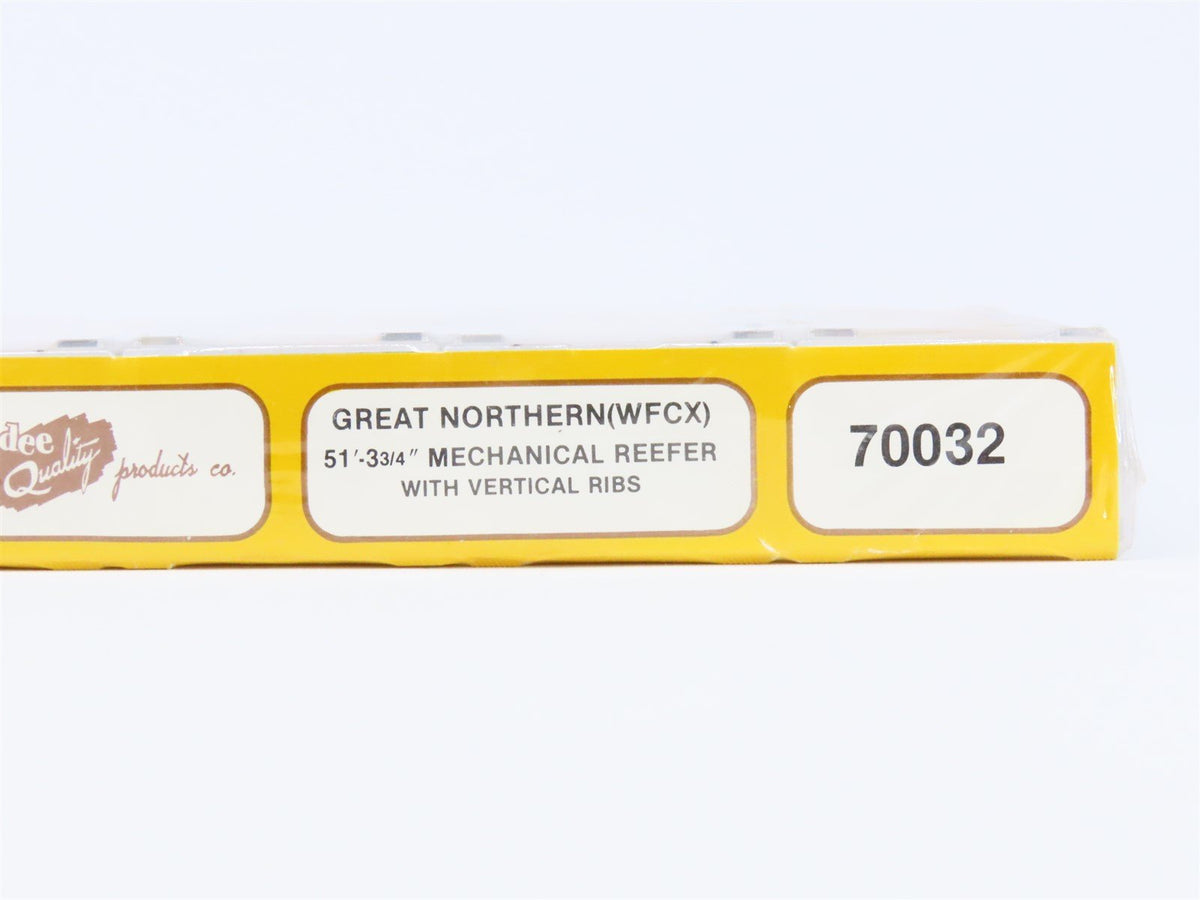 N Scale Micro-Trains MTL 70032 WFCX Great Northern 51&#39; Mechanical Reefer 6-Pack