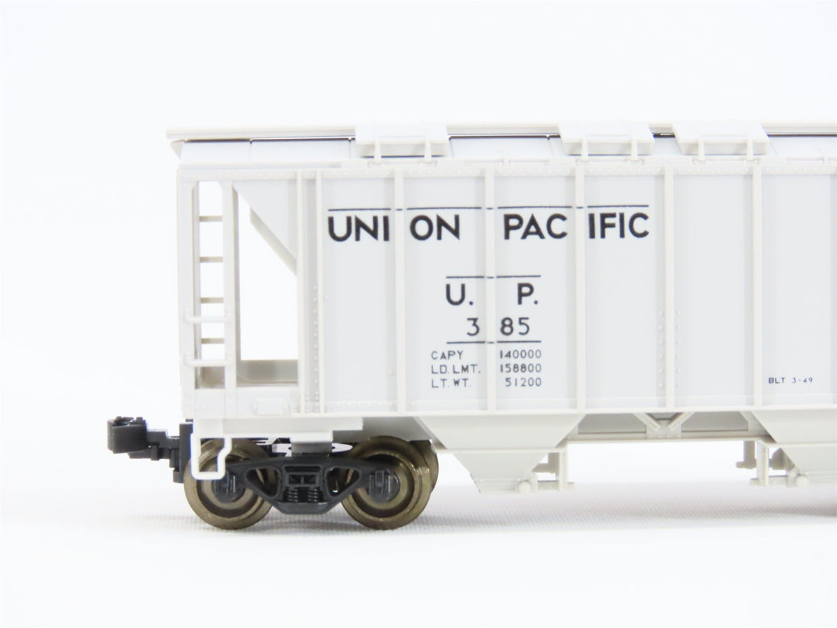 N Scale Kato 186-0110 UP Union Pacific AC&amp;F 70t 2-Bay Covered Hopper 2-Pack