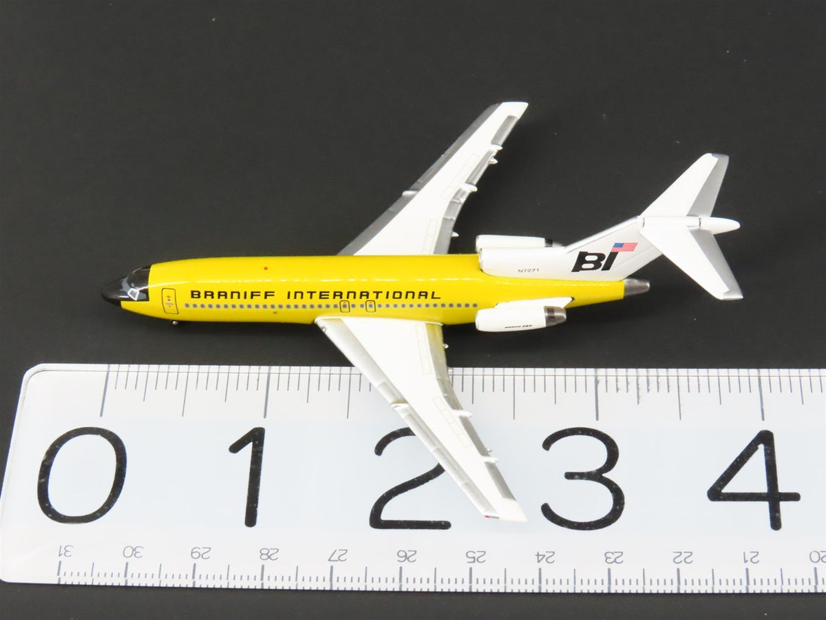 1:400 Scale Aero Classics Die-Cast Braniff Boeing B-727-27C Aircraft N7271