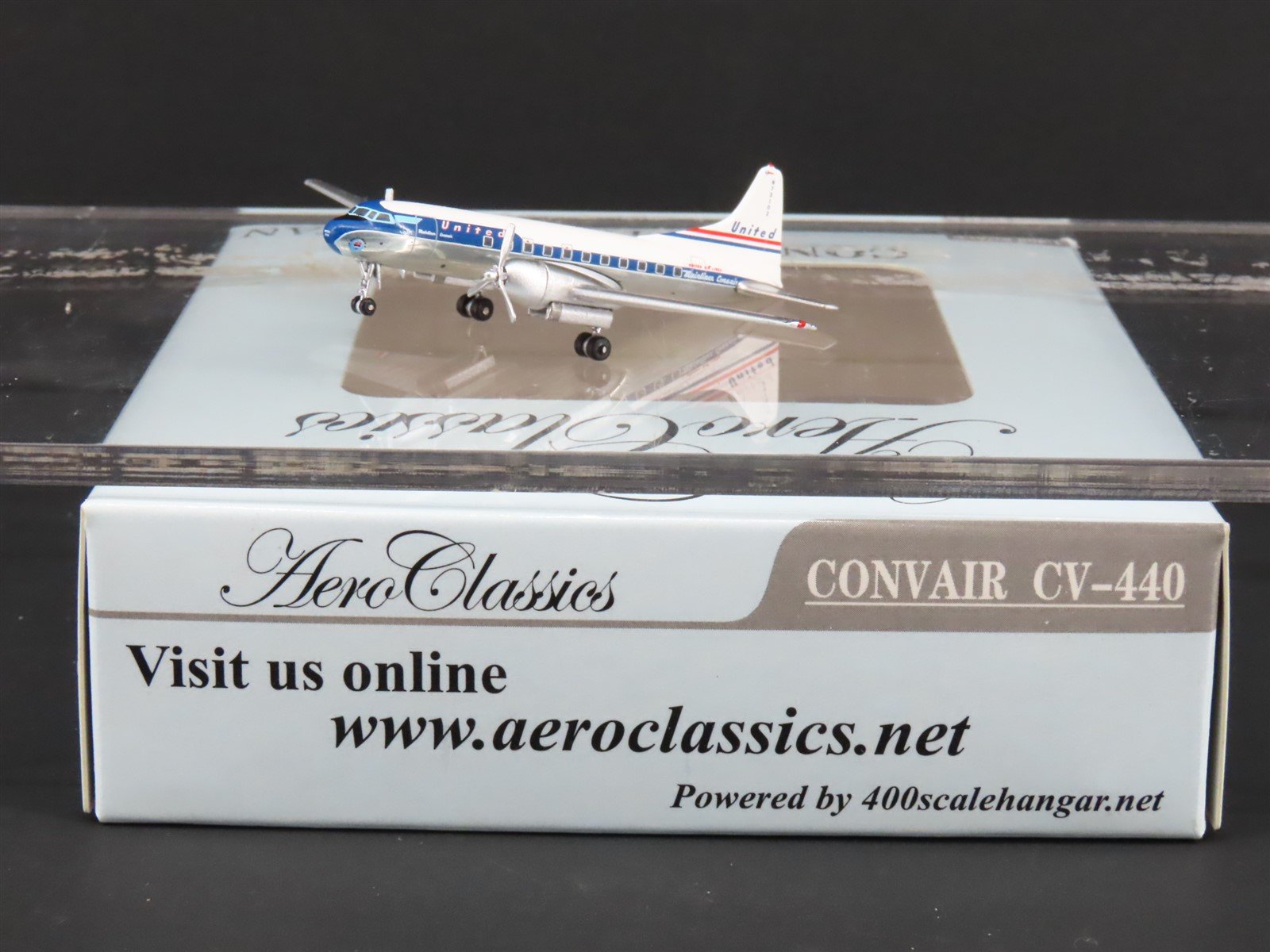 1:400 Scale Aero Classics Die-Cast United Convair CV-440 Aircraft N73102