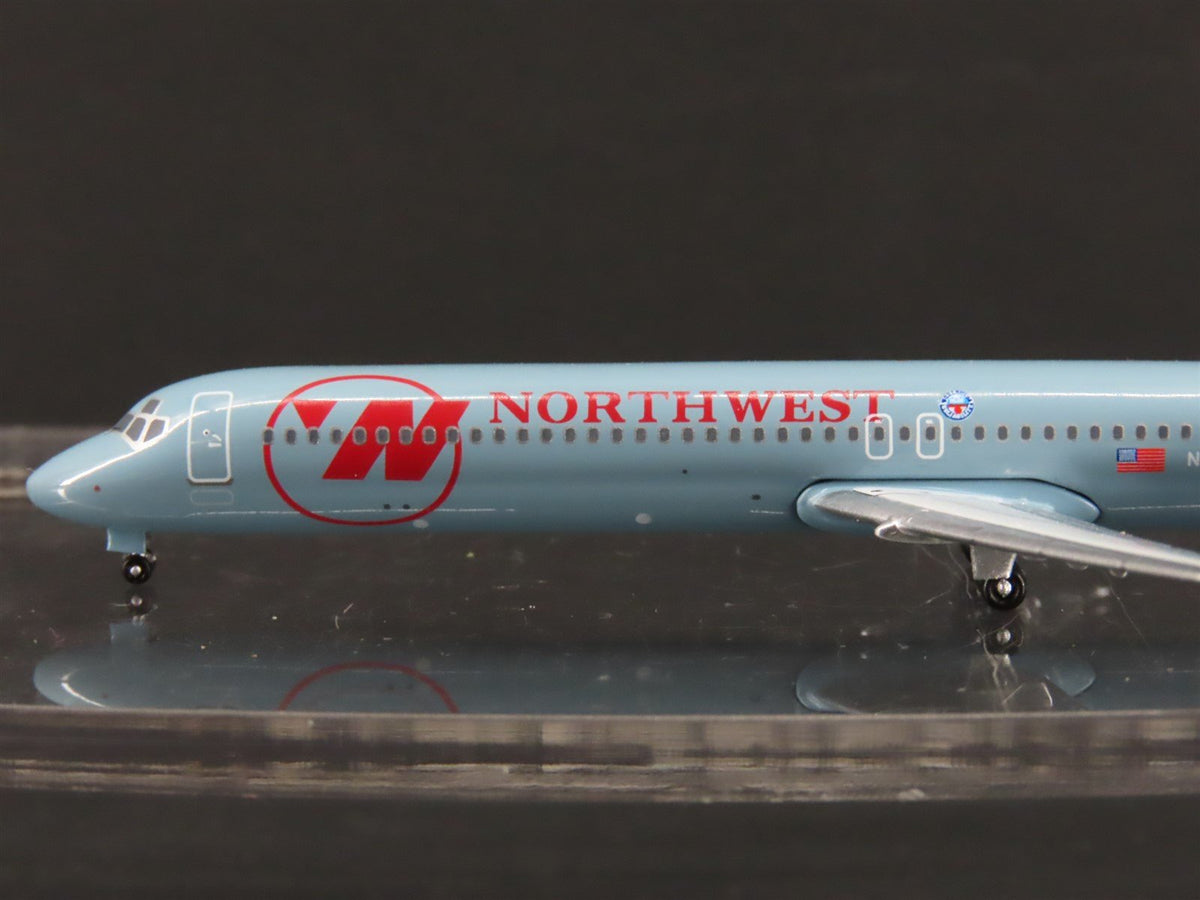 1:400 Aero Classics Die-Cast Northwest McDonnell Douglas DC-9-51 Aircraft N787NC