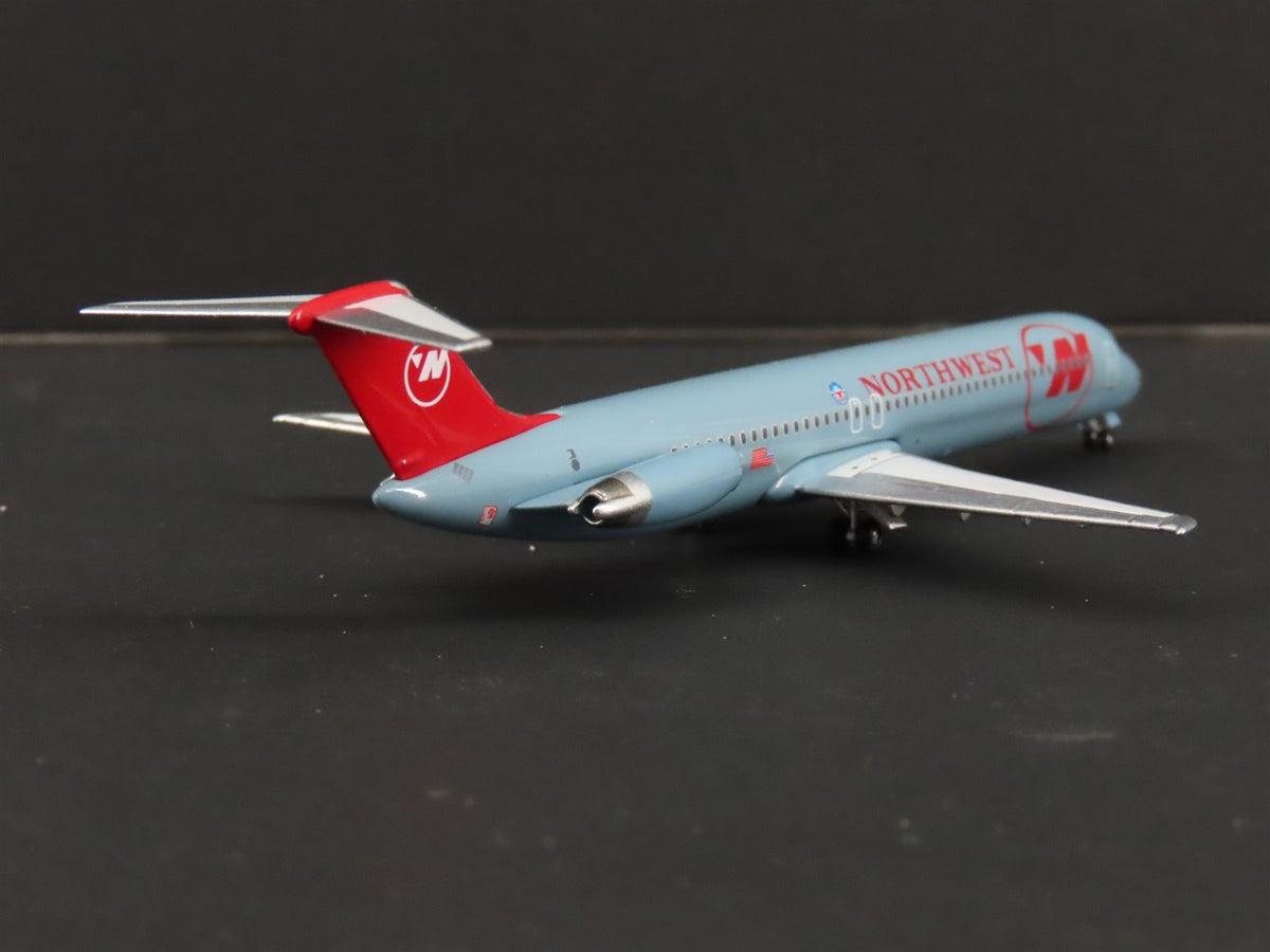 1:400 Aero Classics Die-Cast Northwest McDonnell Douglas DC-9-51 Aircraft N787NC