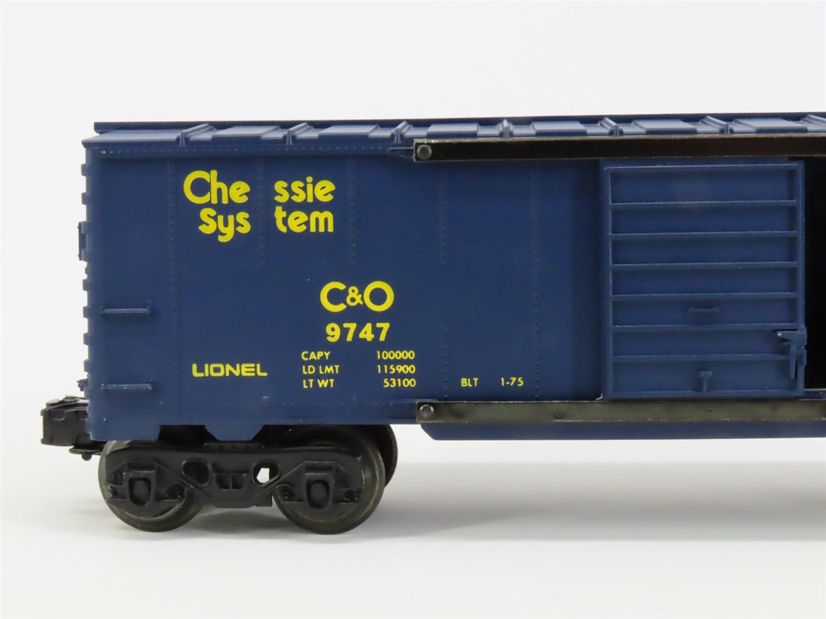 O Gauge 3-Rail Lionel 6-9747 C&amp;O Chessie System Single Door Boxcar #9747