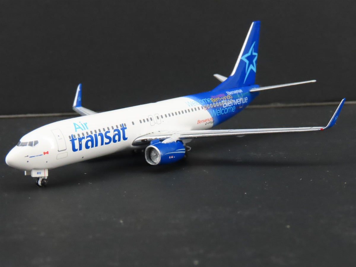 1:400 Scale Aero Classics Air Transat &quot;Welcome&quot; Boeing B-737-8AS Aircraft C-FTCZ