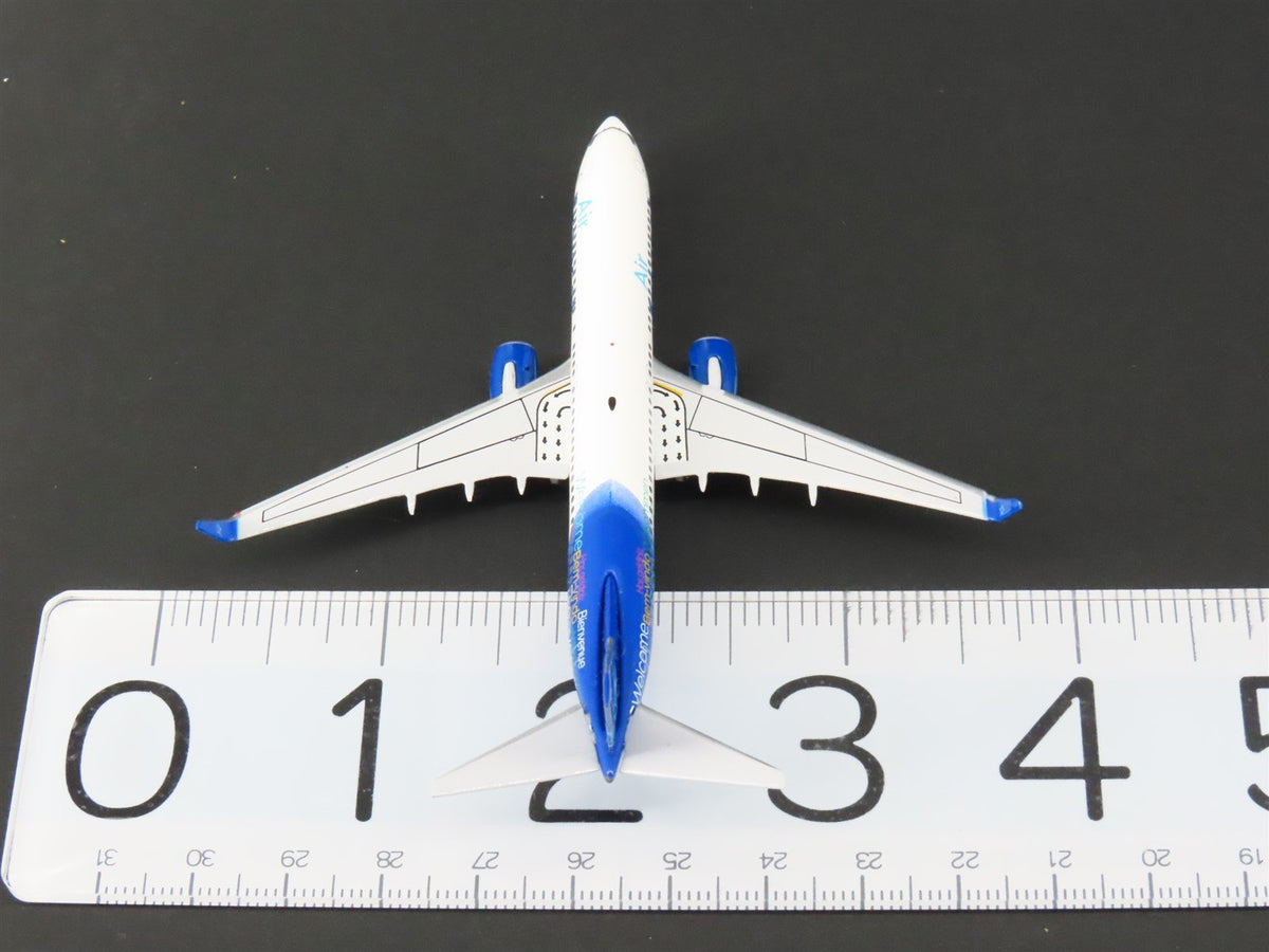 1:400 Scale Aero Classics Air Transat &quot;Welcome&quot; Boeing B-737-8AS Aircraft C-FTCZ