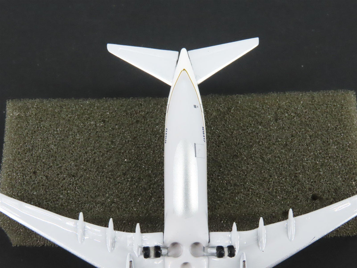 1:400 Scale Aero Classics Die-Cast Continental Boeing B-737-824 Aircraft N16217