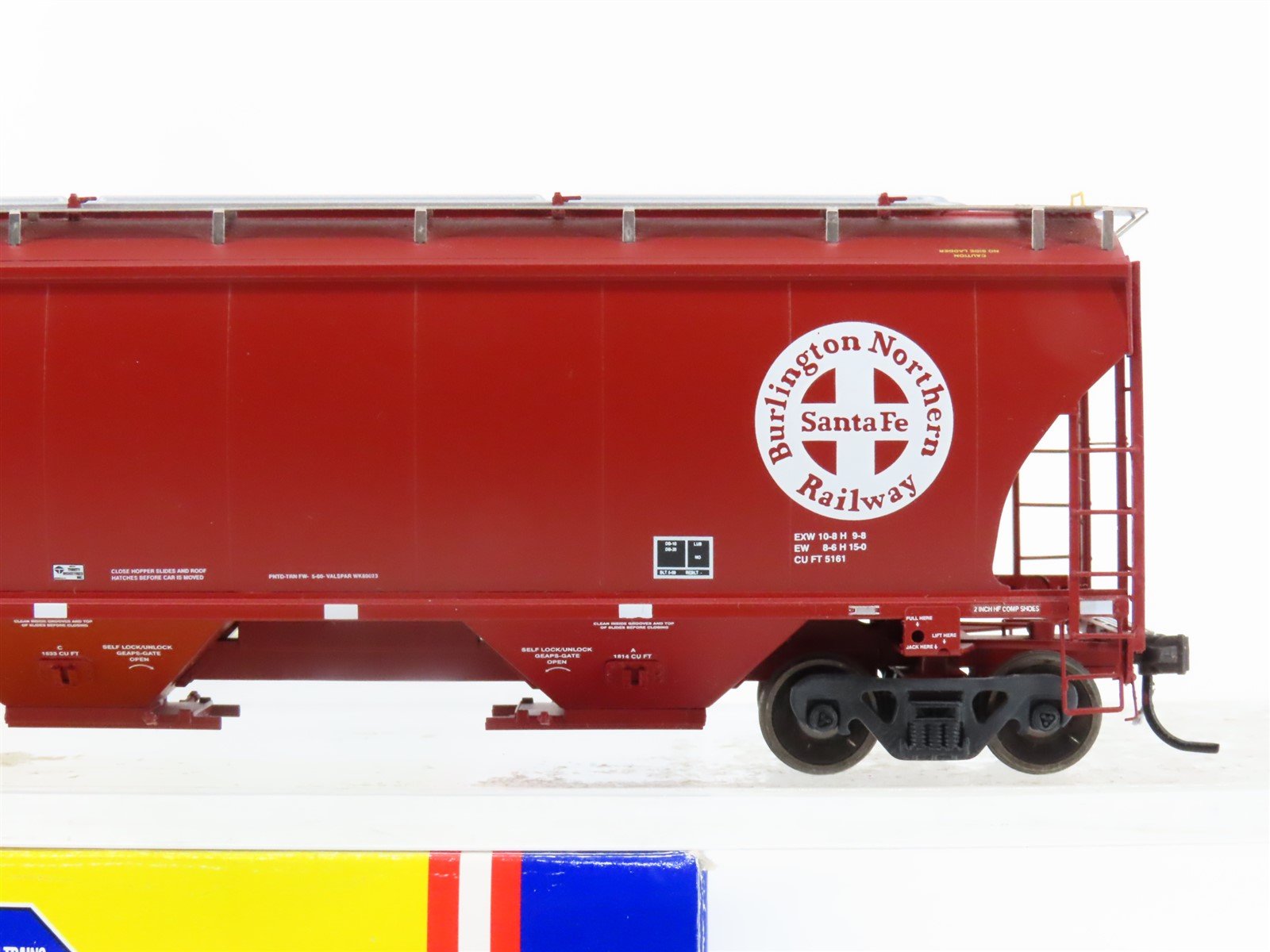 HO Scale Athearn Genesis G4291 BNSF Santa Fe 3-Bay Covered
