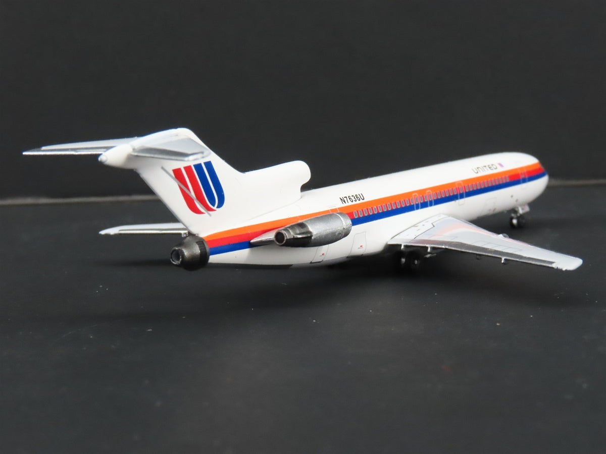 1:400 Scale Aero Classics Die-Cast United Airlines Boeing B-737-222 Aircraft