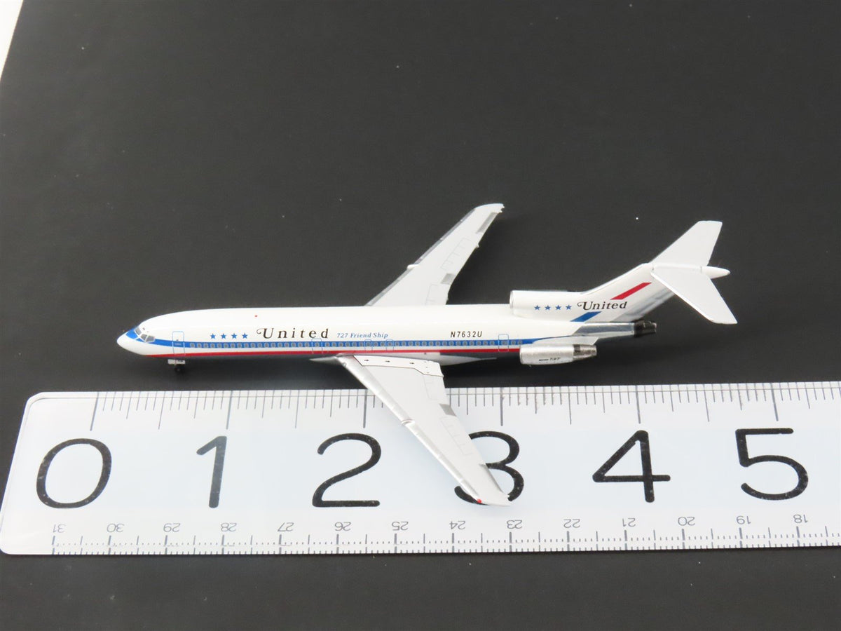 1:400 Scale Aero Classics Die-Cast United &quot;Friend Ship&quot; B-727-222 Aircraft