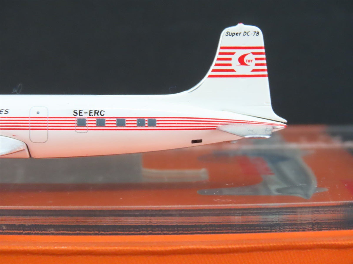 1:400 Aero Classics Die-Cast Turkish Airlines McDonnell Douglas DC-7B Aircraft