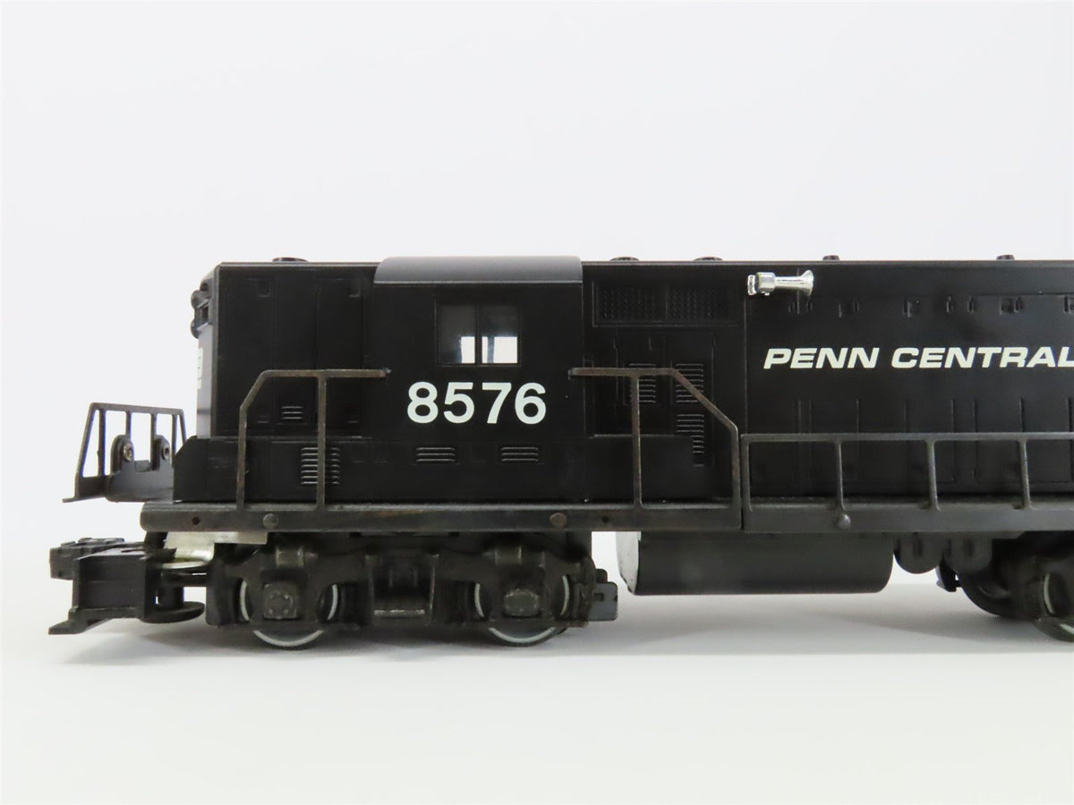 O Gauge 3-Rail Lionel 6-8576 PC Penn Central GP9 Diesel Locomotive #8576