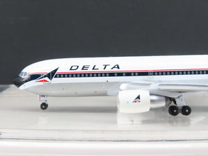 1:400 Aero Classics AC419400 Die-Cast Delta Airlines Boeing B-767-232 Aircraft