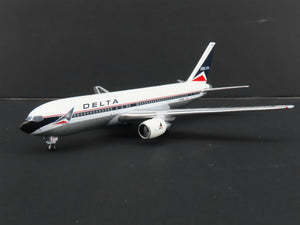 1:400 Aero Classics AC419400 Die-Cast Delta Airlines Boeing B-767-232 Aircraft