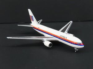 1:400 Aero Classics AC419403 Die-Cast United Airlines Boeing B-767-222 Aircraft