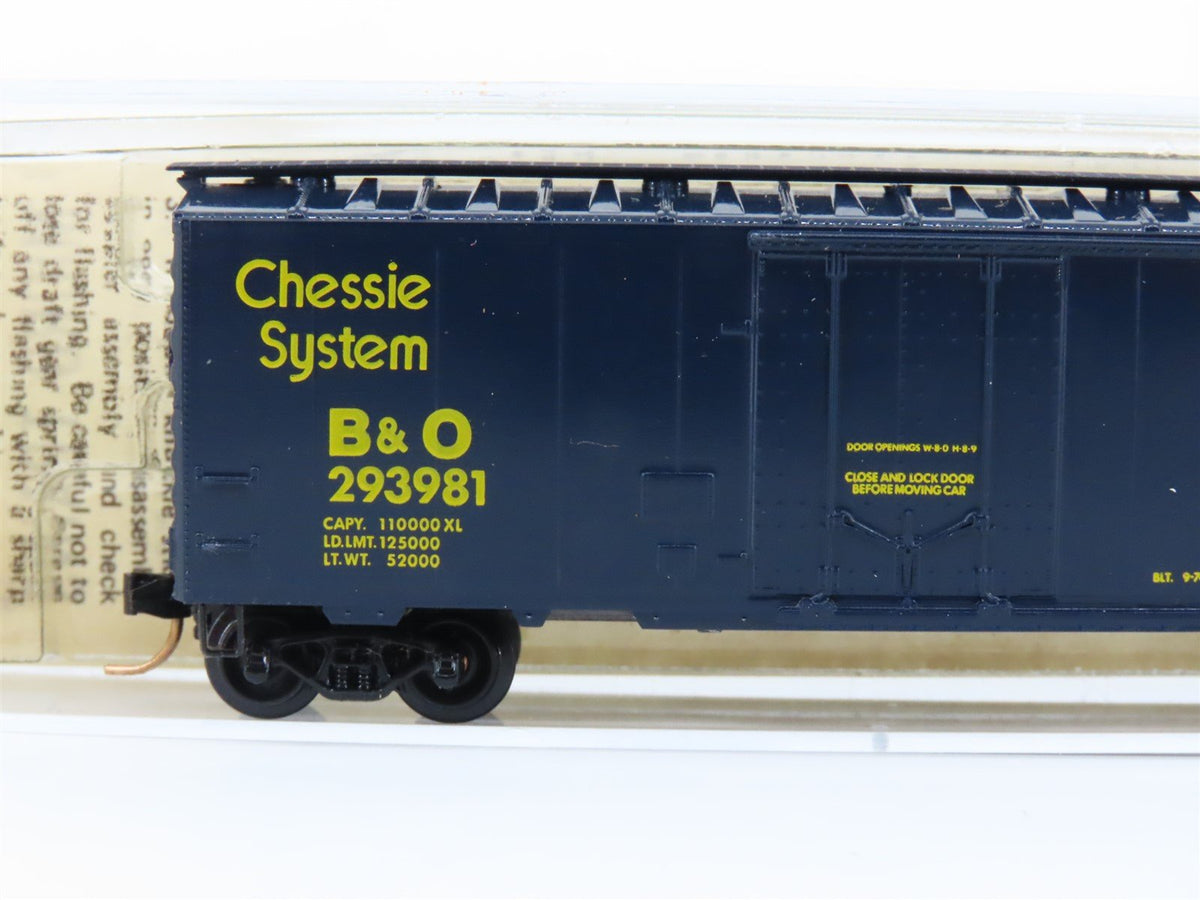 N Scale Kadee Micro-Trains MTL 21090 B&amp;O Chessie System 40&#39; Box Car #293981