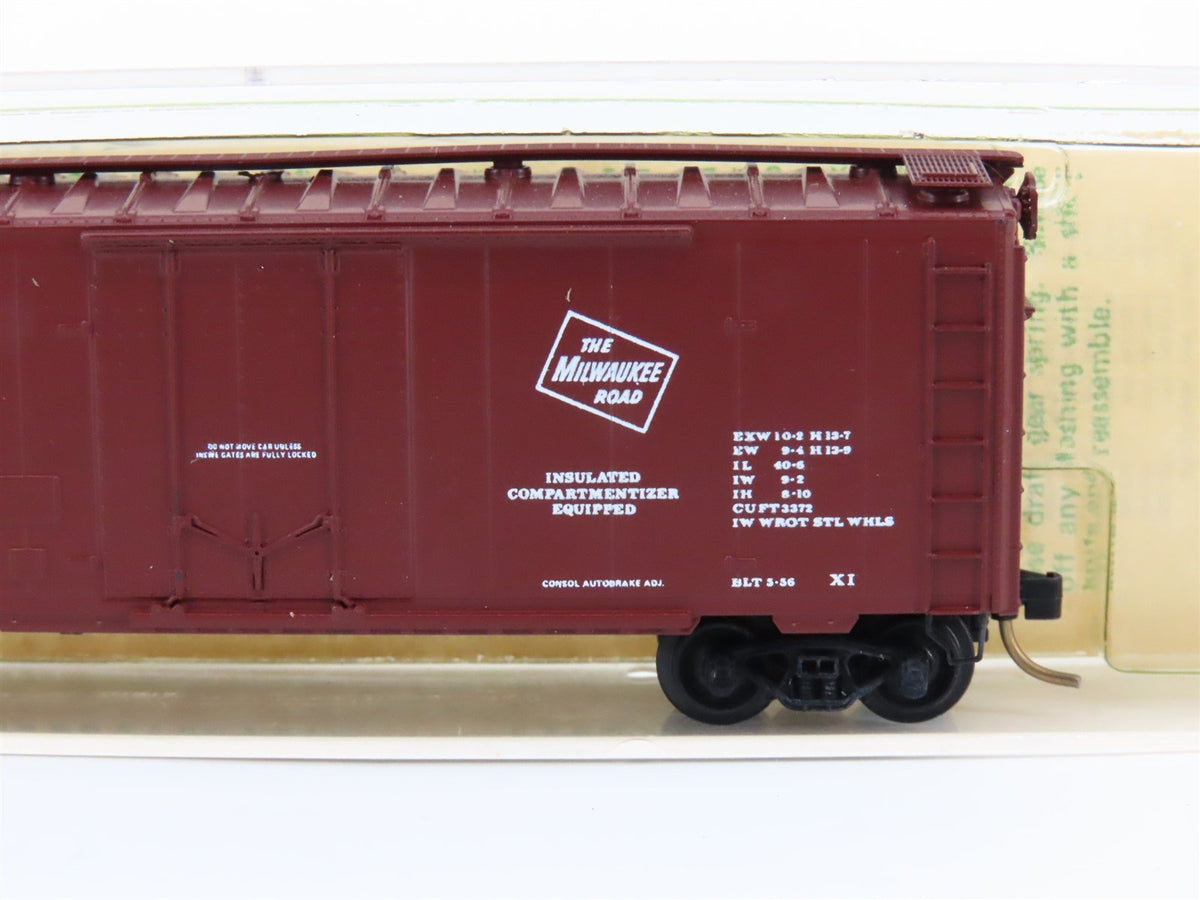 N Scale Kadee Micro-Trains MTL 21180 MILW Milwaukee Road 40&#39; Box Car #8903