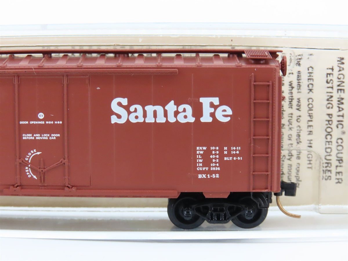 N Scale Kadee Micro-Trains MTL 21110 ATSF Santa Fe 40&#39; Plug Door Box Car #149978