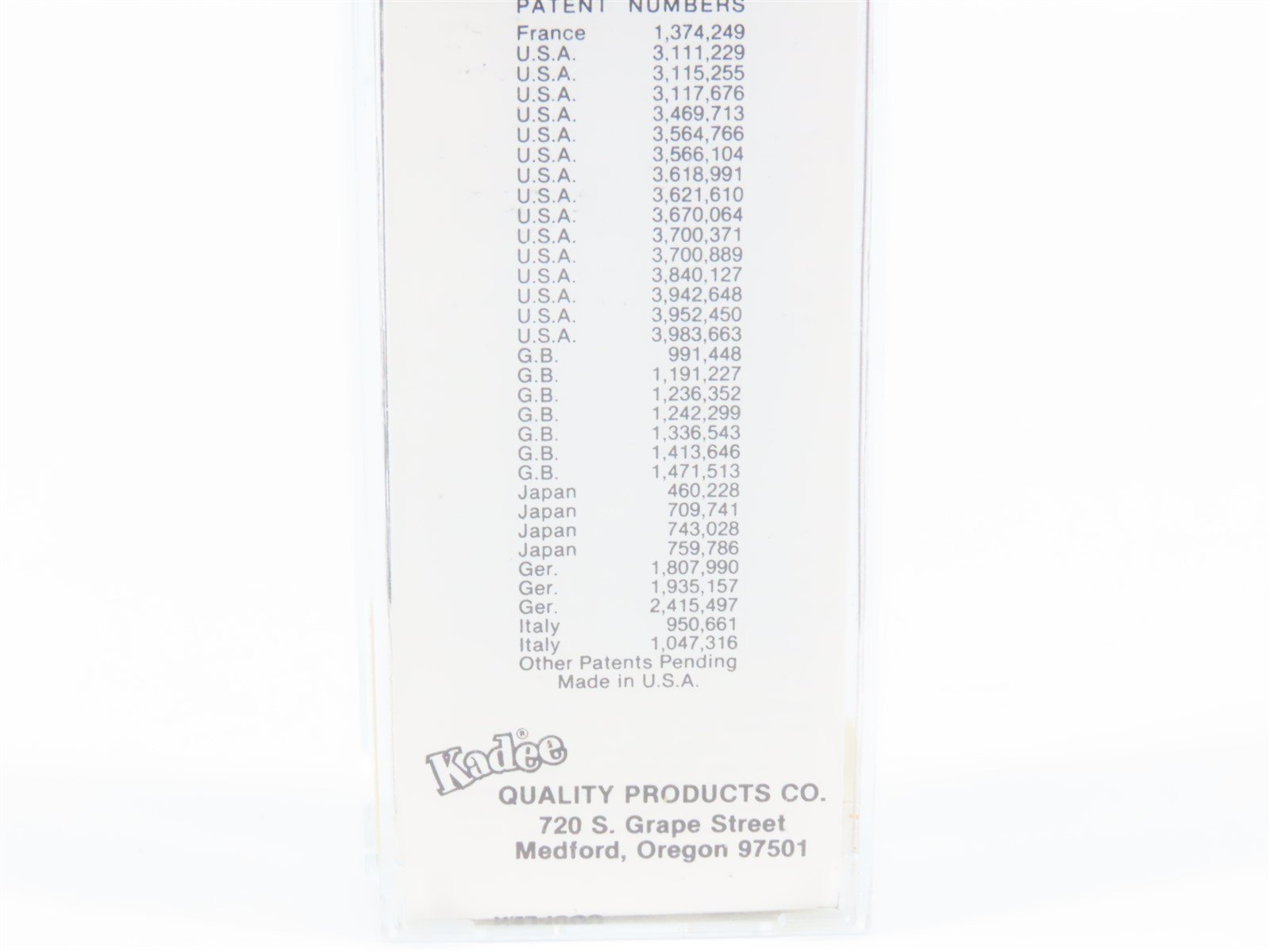 N Scale Kadee Micro-Trains MTL 21120 CN Canadian National 40' Box Car #290105