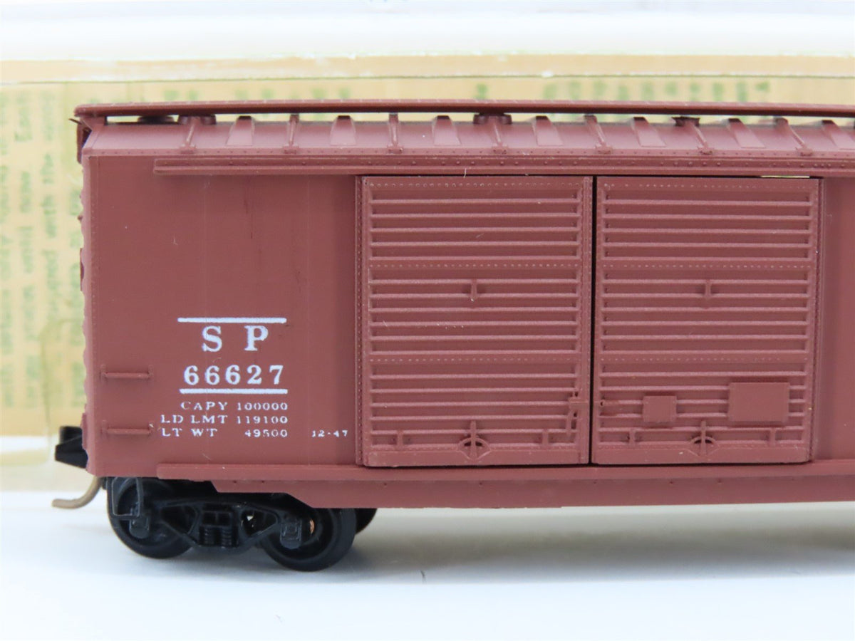 N Scale Kadee Micro-Trains MTL 23020 SP Southern Pacific 40&#39; Box Car #66627